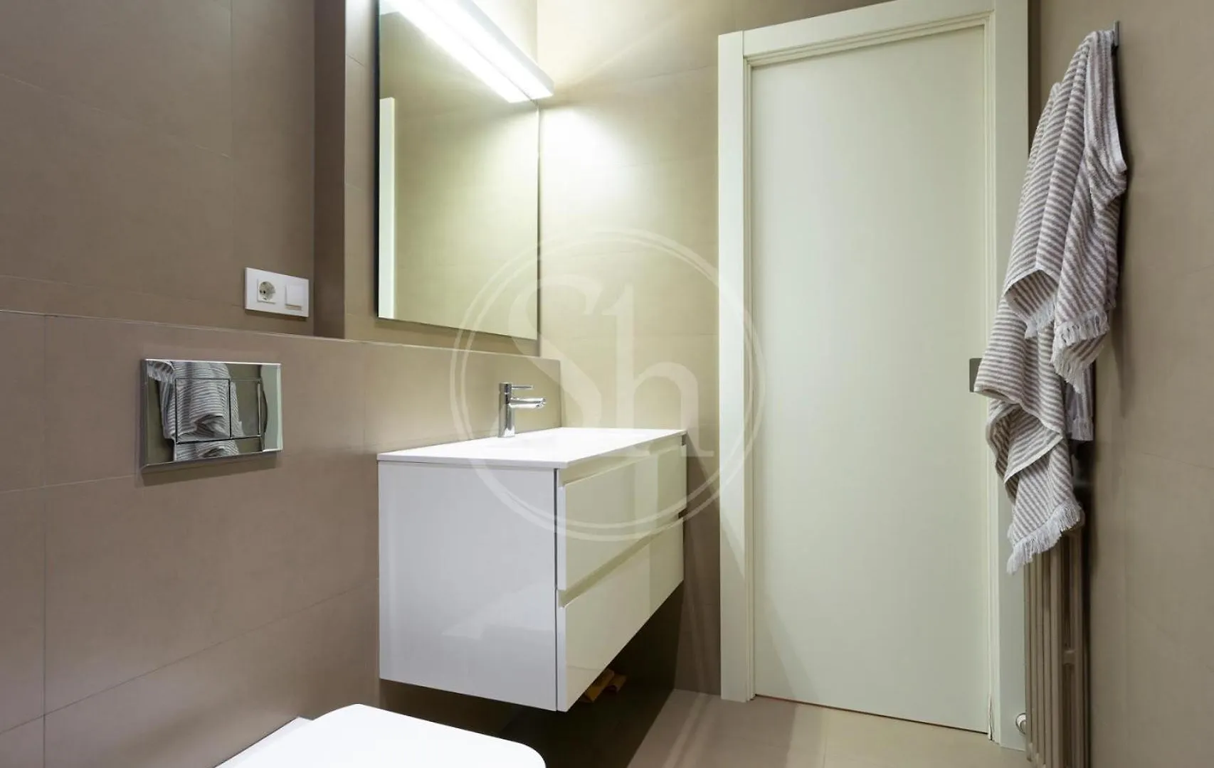 Apartamento Con Terraza Junto A Paseo De Gracia Barcelona Apartment