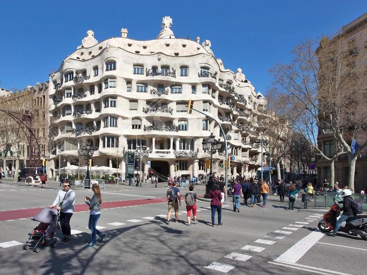 Apartamento Con Terraza Junto A Paseo De Gracia Barcelona 0*,